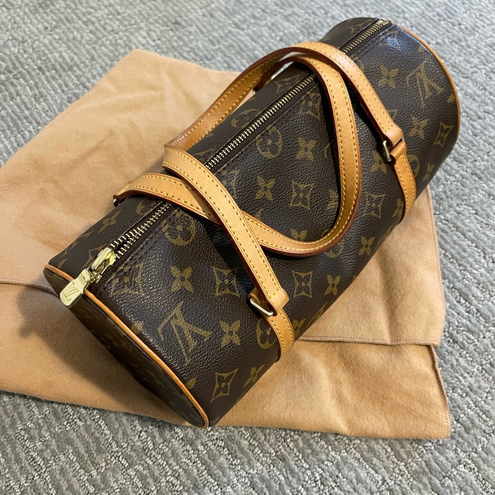 Louis Vuitton Papillon 26 Monogram Bag with Dust Bag